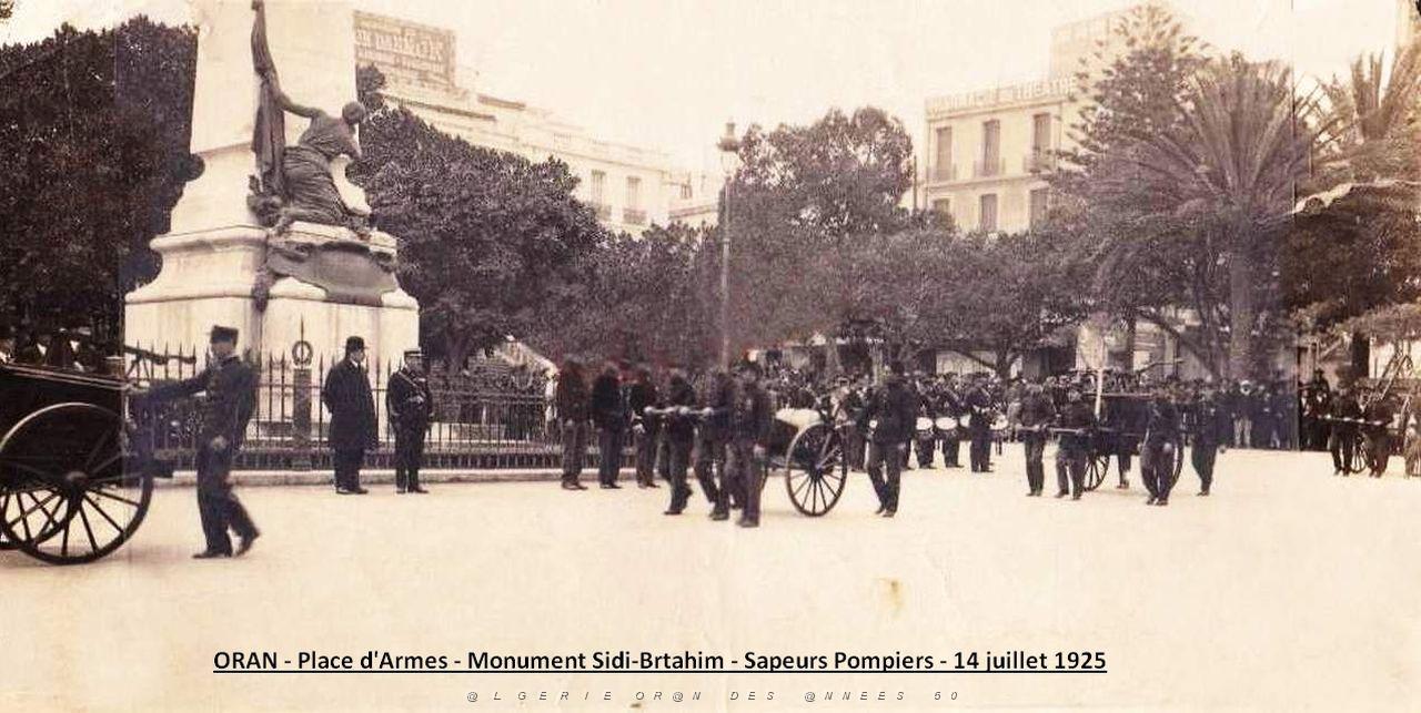 Oran- SDV- 6830-Oran- Sapeurs pompiers 14 juillet 1925.jpg